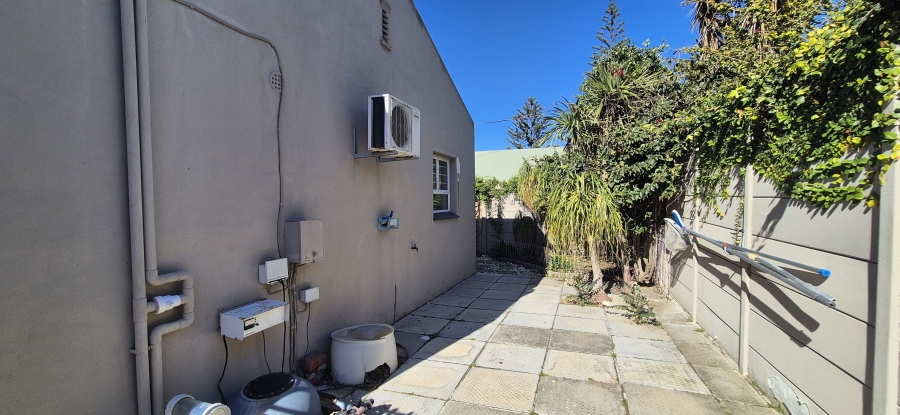 3 Bedroom Property for Sale in Waves Edge Western Cape